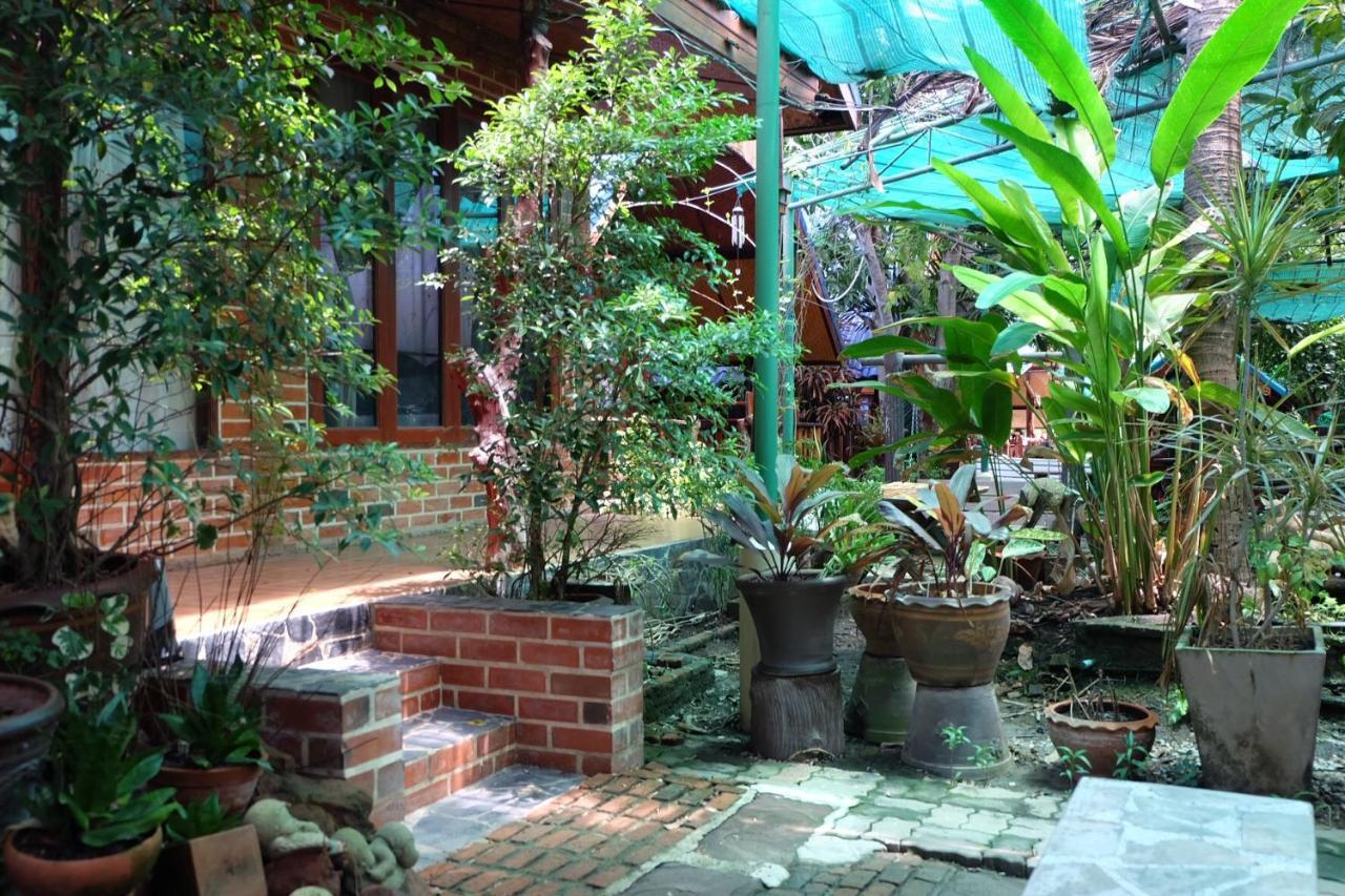 Ruennamyen Resort Amphawa Samut Songkhram Eksteriør billede