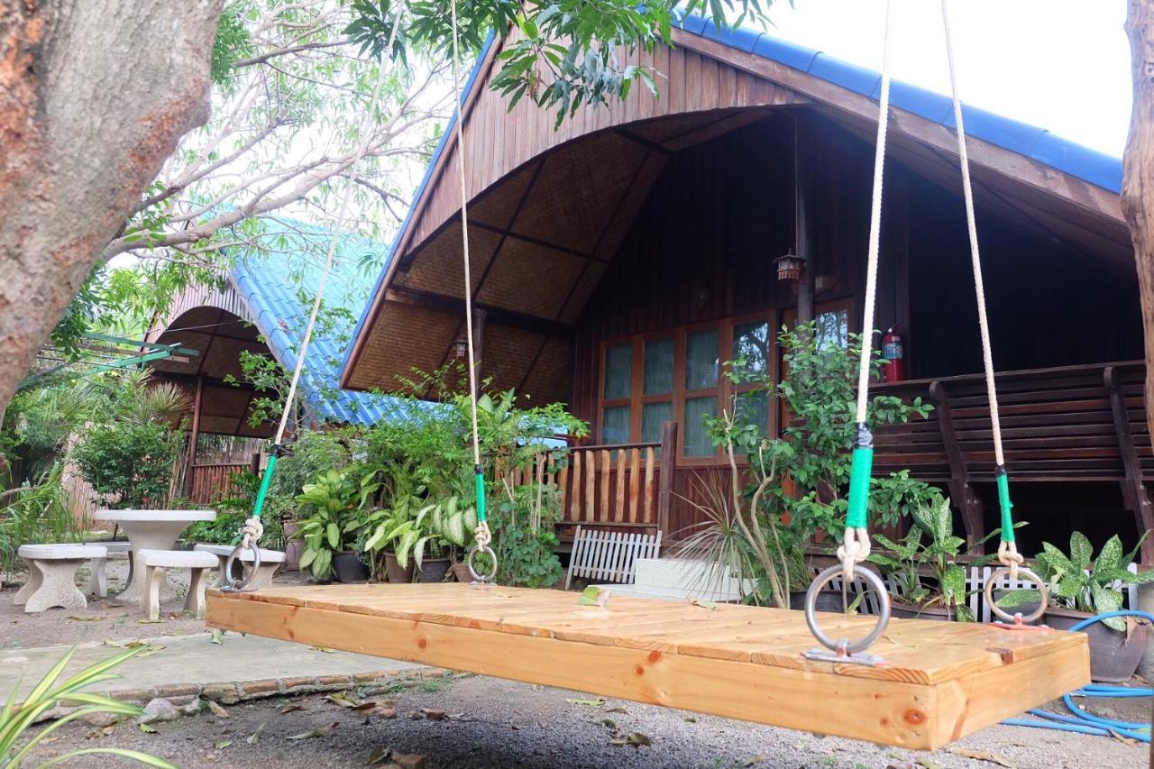 Ruennamyen Resort Amphawa Samut Songkhram Eksteriør billede