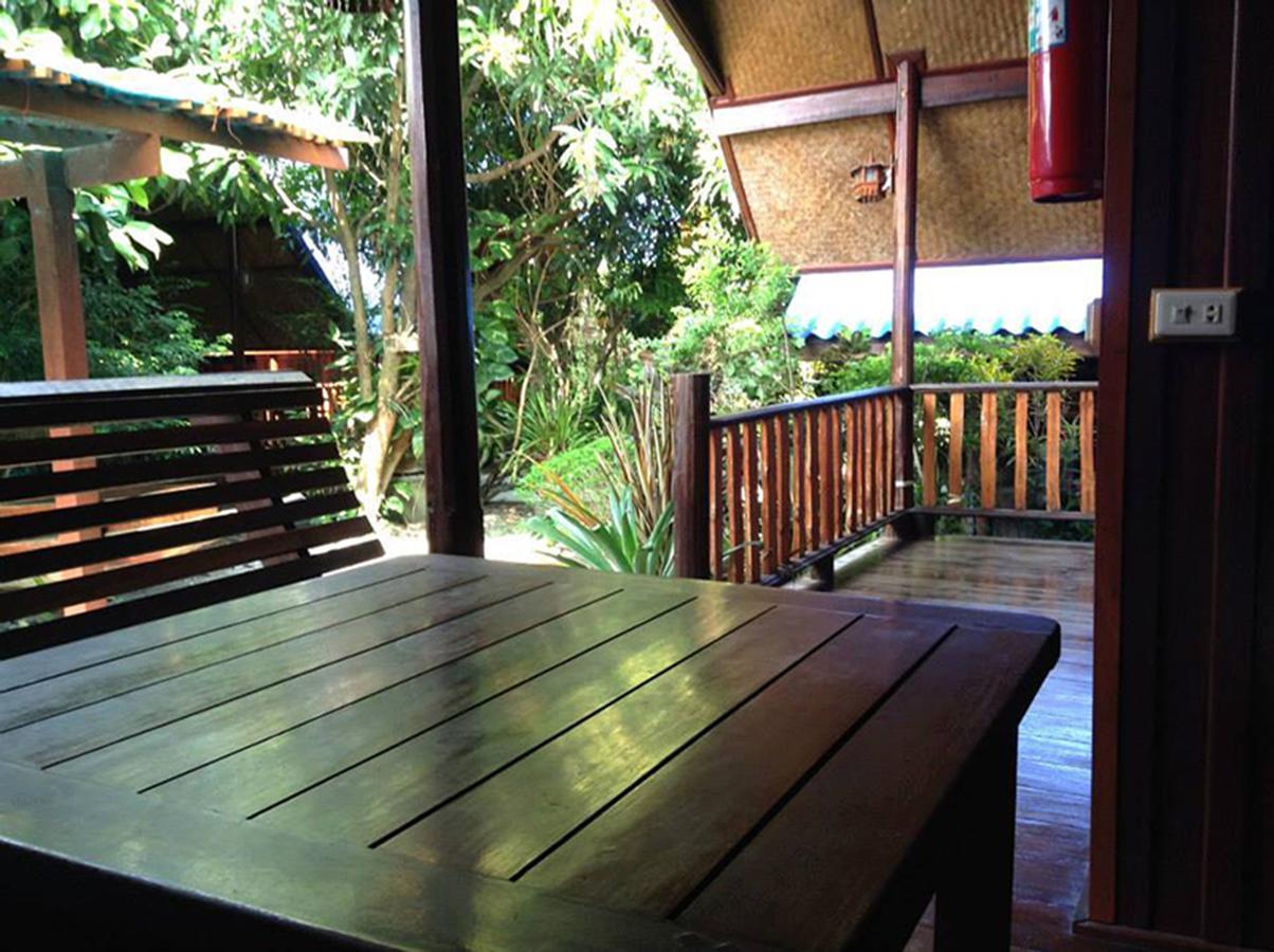 Ruennamyen Resort Amphawa Samut Songkhram Eksteriør billede