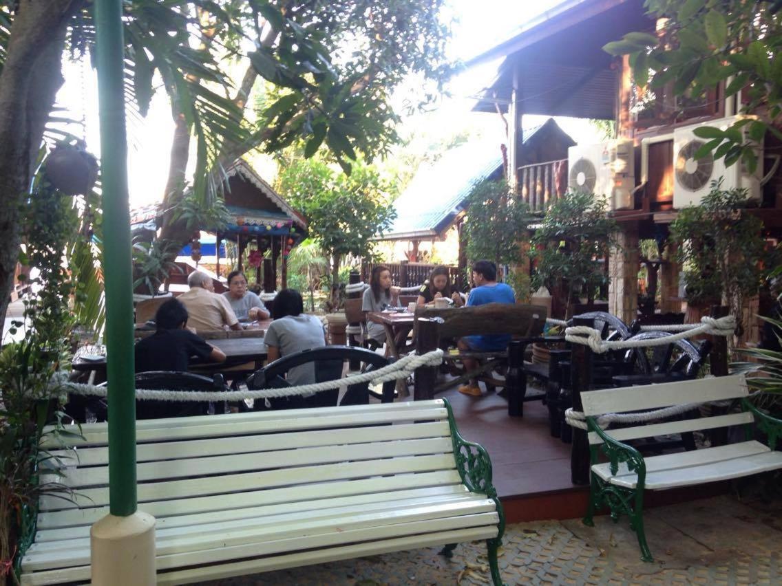 Ruennamyen Resort Amphawa Samut Songkhram Eksteriør billede