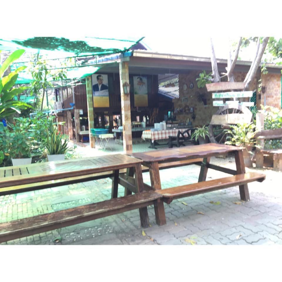 Ruennamyen Resort Amphawa Samut Songkhram Eksteriør billede